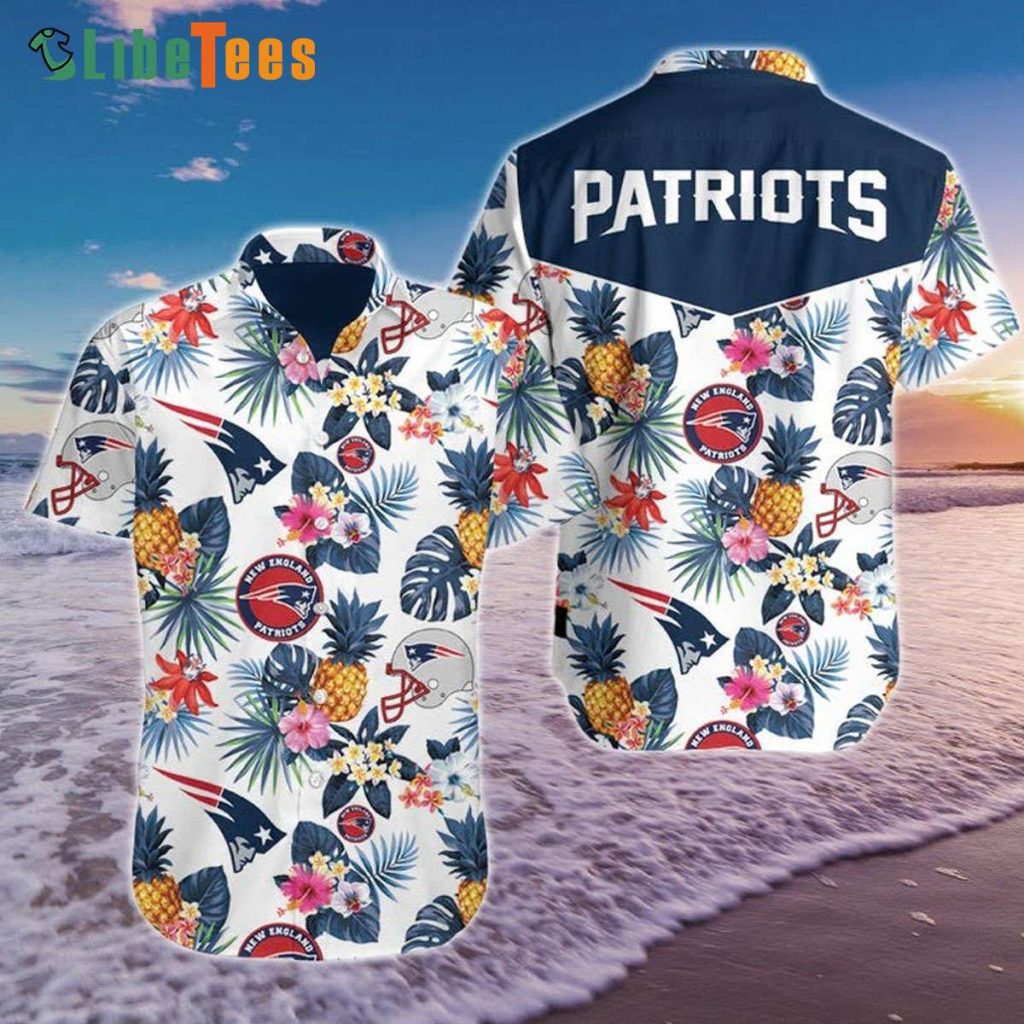 Pineapple And Helmet New England Patriots Hawaiian Shirt, Gifts For Patriots Fans